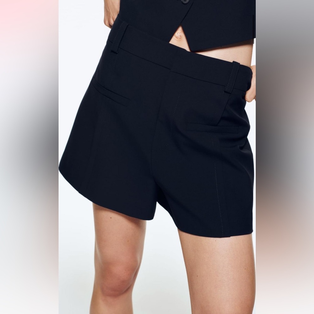 NWT ZARA  Navy Blue High-waist shorts. Sz S